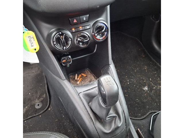 Personenauto, peugeot, 208, 1.0 vti access, 2013 - afbeelding 26 van  45