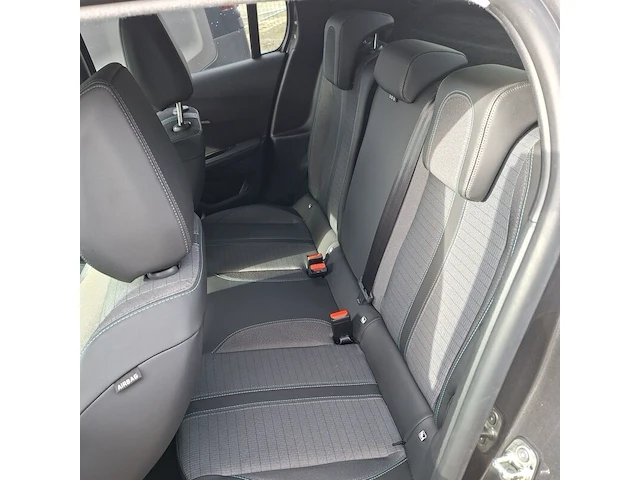 Personenauto, peugeot, 208, 1.2 puretech allure, 2019 - afbeelding 2 van  17
