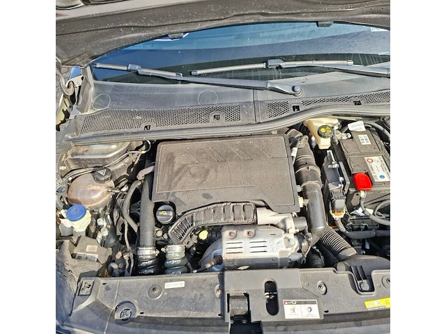 Personenauto, peugeot, 208, 1.2 puretech allure, 2019 - afbeelding 14 van  17
