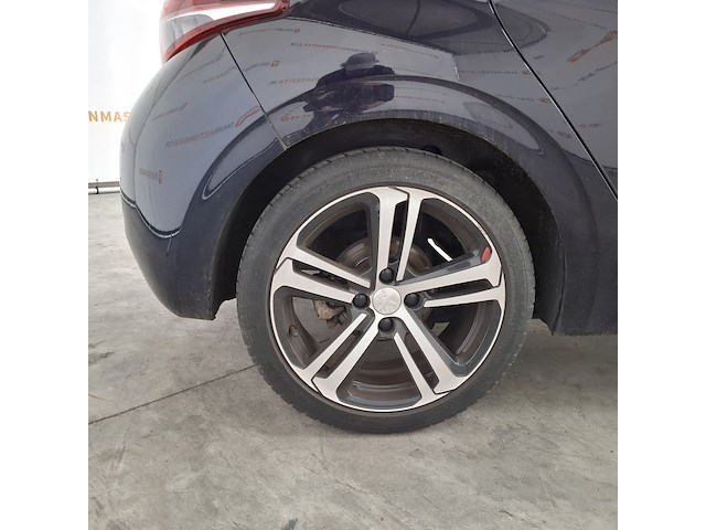 Personenauto, peugeot, 208, 1.2 puretech gt-line, 2018 - afbeelding 9 van  62