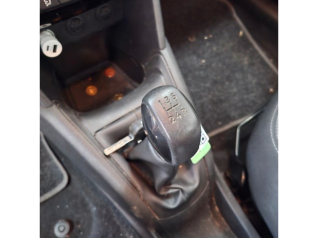 Personenauto, peugeot, 208, 1.2 vti envy, 2013 - afbeelding 32 van  65