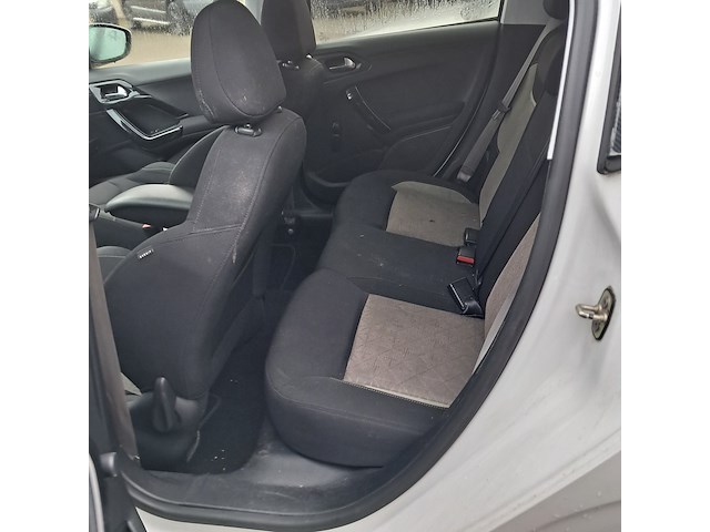 Personenauto, peugeot, 208, 1.2 vti oxygo, 2014 - afbeelding 9 van  9