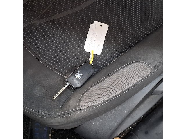 Personenauto, peugeot, 208, 1.4 vti active, 2012 - afbeelding 15 van  52