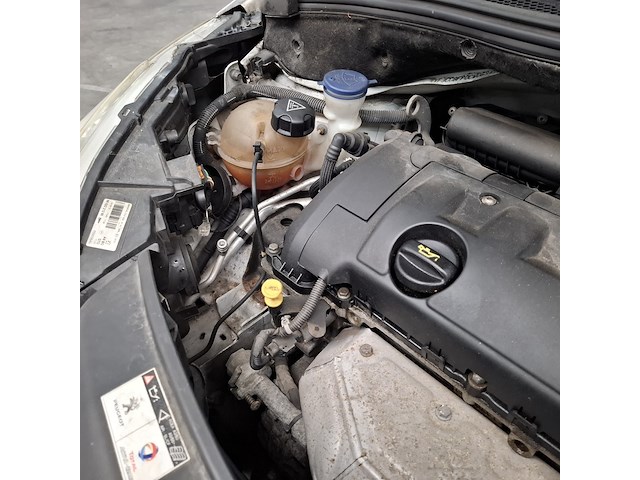 Personenauto, peugeot, 208, 1.4 vti active, 2012 - afbeelding 40 van  52