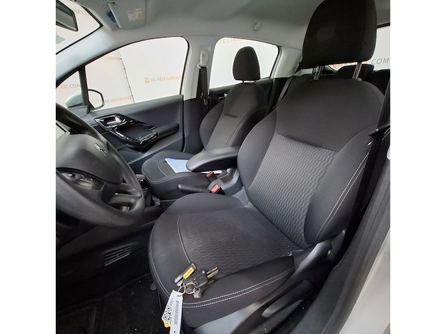 Personenauto, peugeot, 208 1.6, 2016 - afbeelding 30 van  67