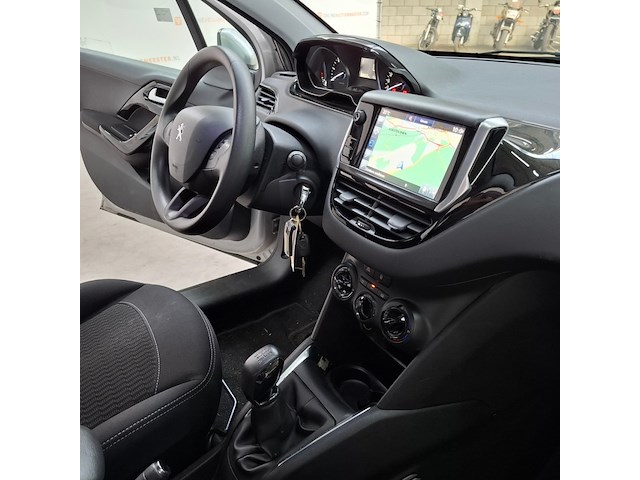 Personenauto, peugeot, 208 1.6, 2016 - afbeelding 49 van  67