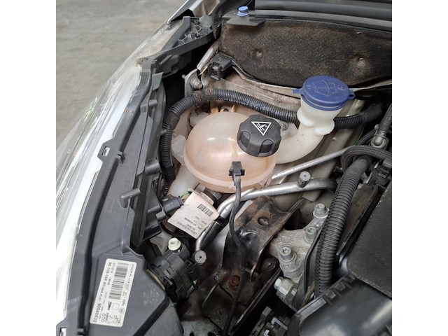 Personenauto, peugeot, 208 1.6, 2016 - afbeelding 58 van  67