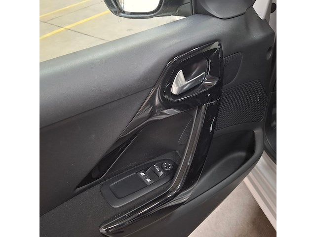 Personenauto, peugeot, 208 1.6, 2017 - afbeelding 29 van  72