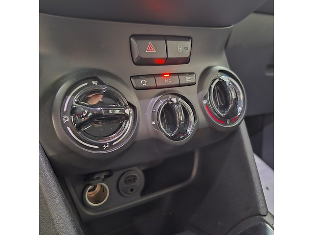 Personenauto, peugeot, 208 1.6, 2017 - afbeelding 39 van  72