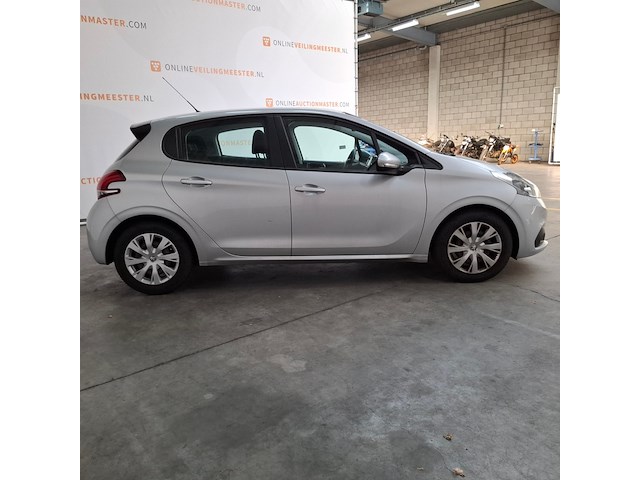 Personenauto, peugeot, 208 1.6, 2017 - afbeelding 34 van  77