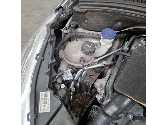 Personenauto, peugeot, 208 1.6, 2017 - afbeelding 68 van  77