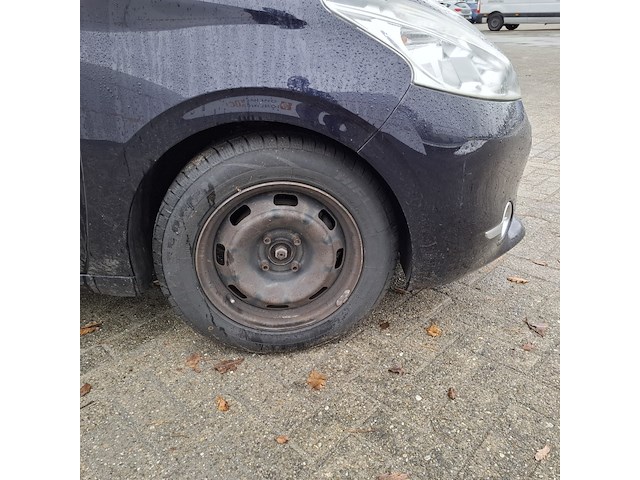 Personenauto, peugeot, 208, 1.6 e-hdi active, 2014 - afbeelding 5 van  44