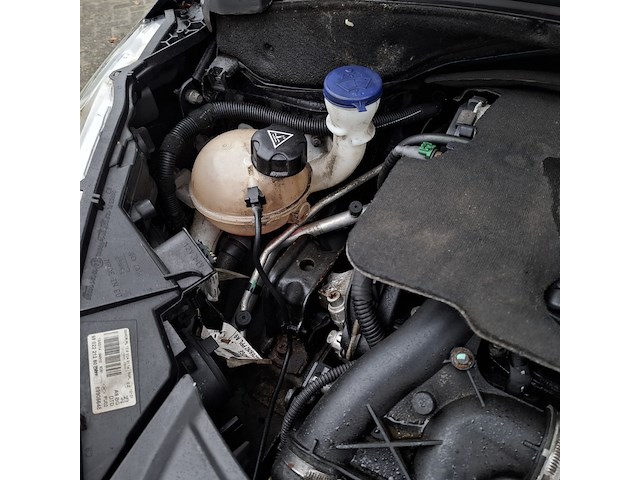 Personenauto, peugeot, 208, 1.6 e-hdi active, 2014 - afbeelding 15 van  44