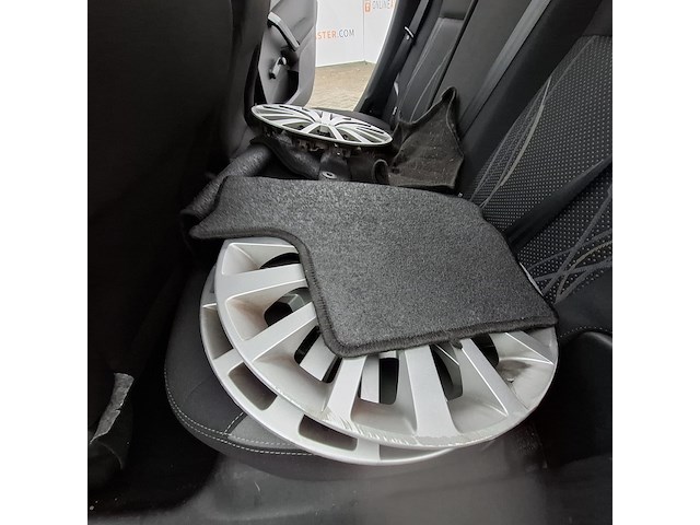 Personenauto, peugeot, 208, 1.6 e-hdi active, 2014 - afbeelding 26 van  44