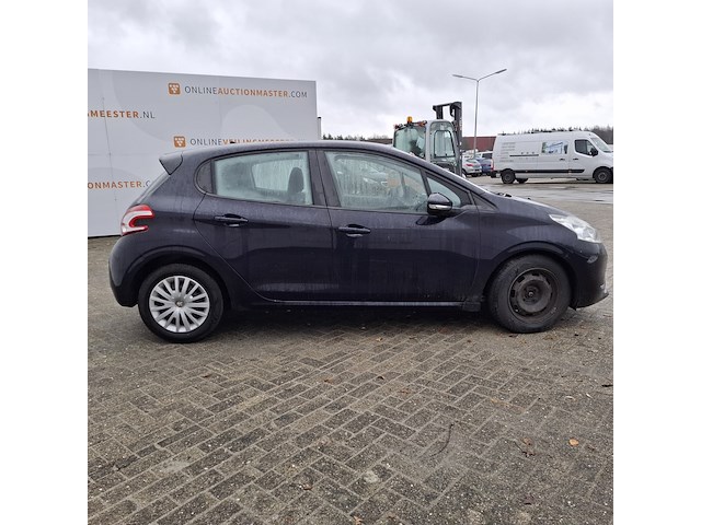 Personenauto, peugeot, 208, 1.6 e-hdi active, 2014 - afbeelding 34 van  44