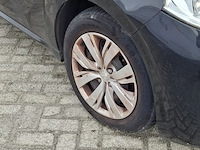Personenauto peugeot, 208 , zwart, bouwjaar 2014 - afbeelding 2 van  47