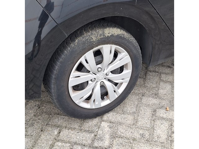 Personenauto peugeot, 208 , zwart, bouwjaar 2014 - afbeelding 3 van  47