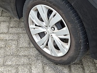 Personenauto peugeot, 208 , zwart, bouwjaar 2014 - afbeelding 4 van  47