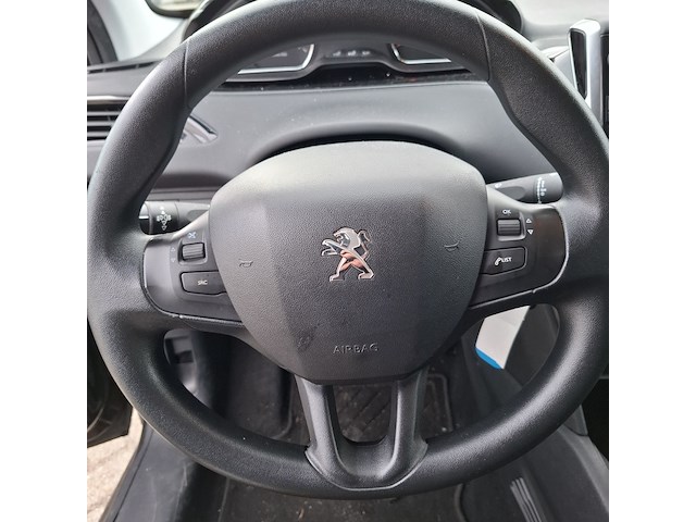 Personenauto peugeot, 208 , zwart, bouwjaar 2014 - afbeelding 7 van  47