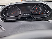 Personenauto peugeot, 208 , zwart, bouwjaar 2014 - afbeelding 8 van  47