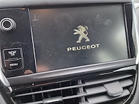 Personenauto peugeot, 208 , zwart, bouwjaar 2014 - afbeelding 16 van  47