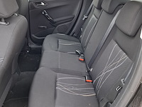 Personenauto peugeot, 208 , zwart, bouwjaar 2014 - afbeelding 21 van  47