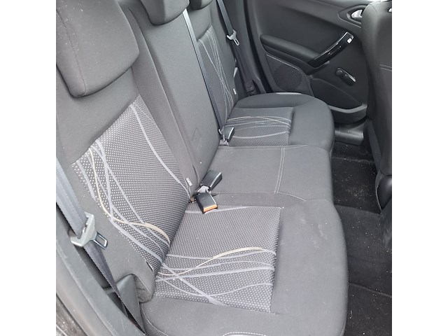 Personenauto peugeot, 208 , zwart, bouwjaar 2014 - afbeelding 26 van  47