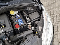 Personenauto peugeot, 208 , zwart, bouwjaar 2014 - afbeelding 33 van  47