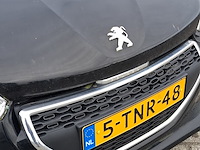 Personenauto peugeot, 208 , zwart, bouwjaar 2014 - afbeelding 37 van  47
