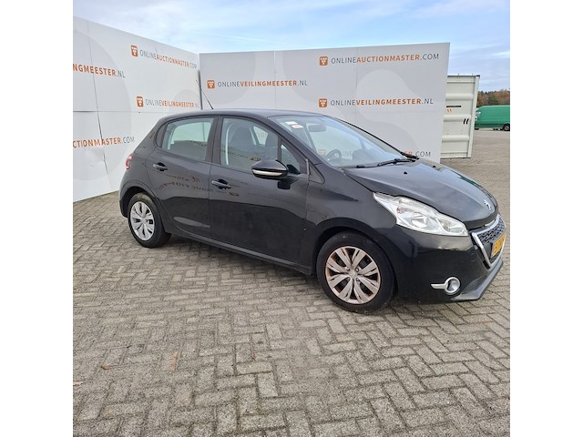 Personenauto peugeot, 208 , zwart, bouwjaar 2014 - afbeelding 34 van  47