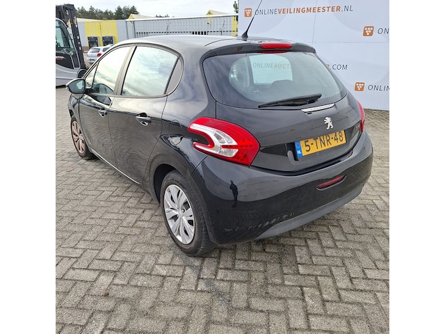 Personenauto peugeot, 208 , zwart, bouwjaar 2014 - afbeelding 45 van  47