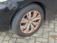 Personenauto peugeot, 208 , zwart, bouwjaar 2014 - afbeelding 47 van  47