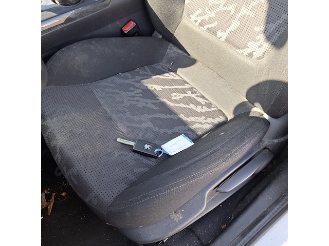 Personenauto, peugeot, 3008, 1.6 thp blue lease executive, 2010 - afbeelding 14 van  51