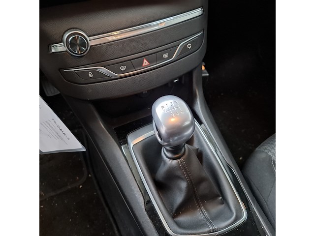 Personenauto, peugeot, 308, 2018 - afbeelding 19 van  52