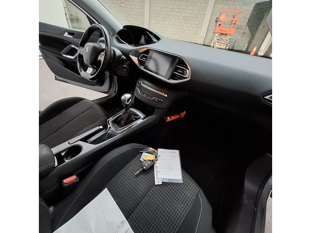Personenauto, peugeot, 308, 2018 - afbeelding 29 van  52