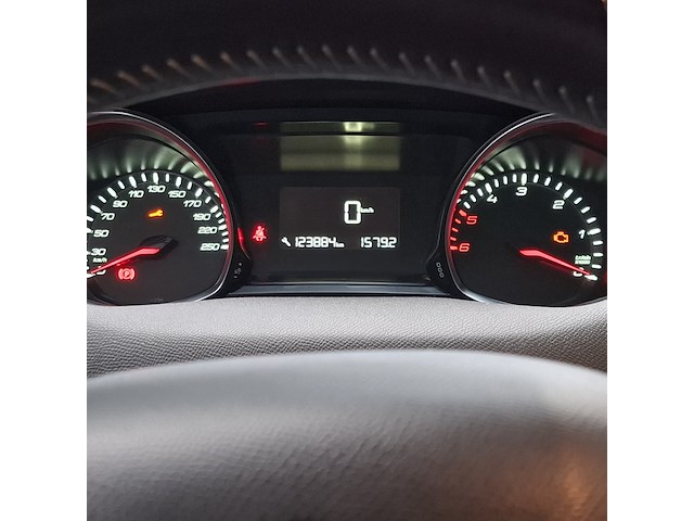 Personenauto, peugeot, 308, 2018 - afbeelding 16 van  51