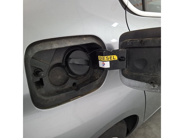 Personenauto, peugeot, 308, 2018 - afbeelding 32 van  51