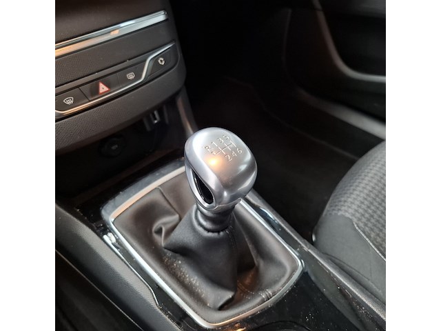 Personenauto, peugeot, 308, 2018 - afbeelding 18 van  48