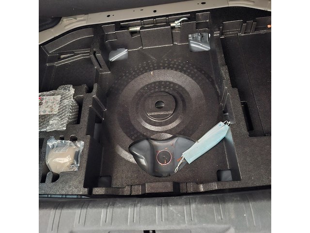 Personenauto, peugeot, 308, 2019 - afbeelding 17 van  32