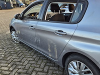 Personenauto, peugeot, 308 - afbeelding 16 van  18