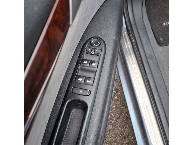 Personenauto, peugeot, 407, 3.0-24v v6 xt, 2004 - afbeelding 4 van  14