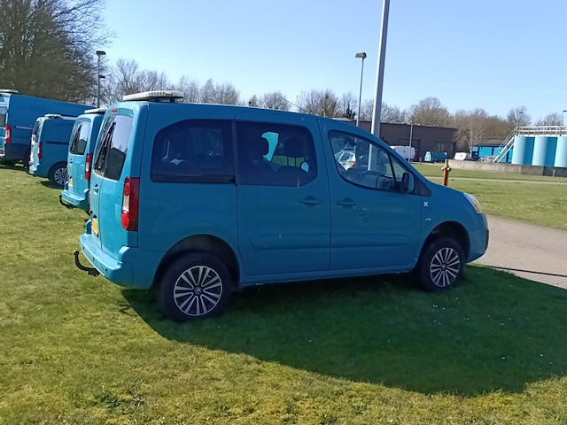 Personenauto, peugeot, 4x4 dangel, 1.6 bluehdi active, 2018 - afbeelding 25 van  27