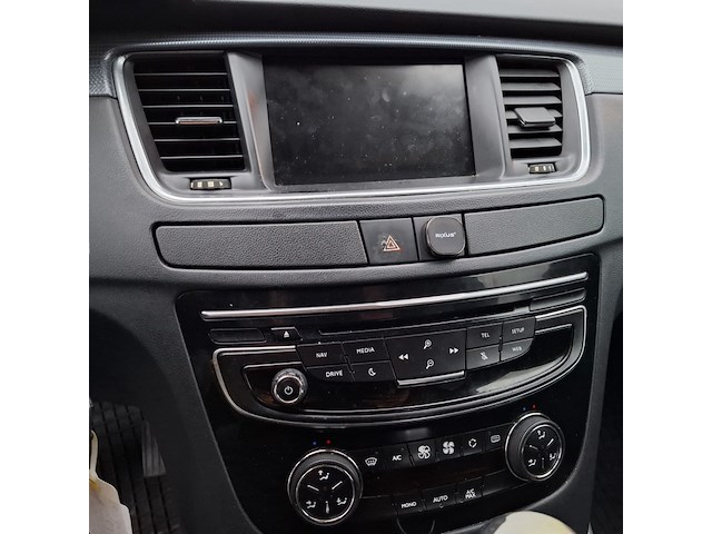 Personenauto, peugeot, 508 sw, 2016 - afbeelding 26 van  38