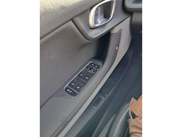 Personenauto, polestar, 2, standard range single motor 63kwh, 2021 - afbeelding 17 van  43