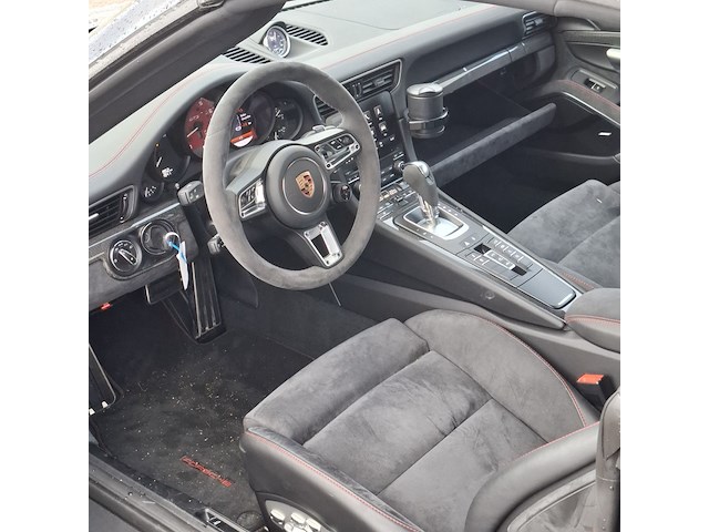 Personenauto, porsche, 911 carrera 4 gts - afbeelding 25 van  82
