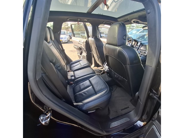 Personenauto, porsche, cayenne, 4.8 gts, 2013 - afbeelding 2 van  16