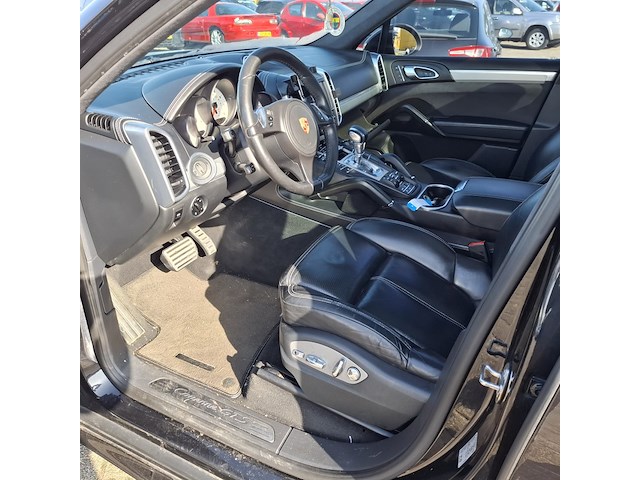 Personenauto, porsche, cayenne, 4.8 gts, 2013 - afbeelding 12 van  16