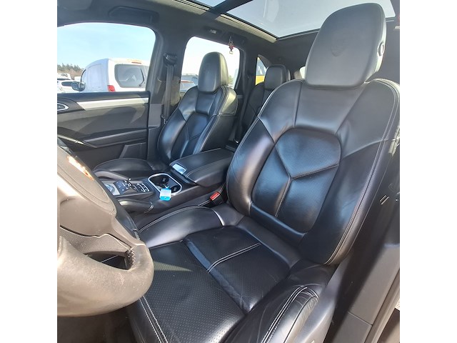 Personenauto, porsche, cayenne, 4.8 gts, 2013 - afbeelding 13 van  16