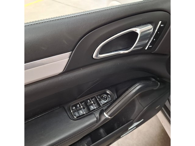 Personenauto, porsche, cayenne, 4.8 s, 2011 - afbeelding 26 van  70