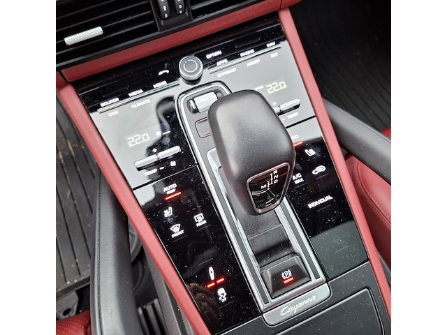 Personenauto, porsche, cayenne coupe 3.0 e-hybrid, 2023 - afbeelding 11 van  52